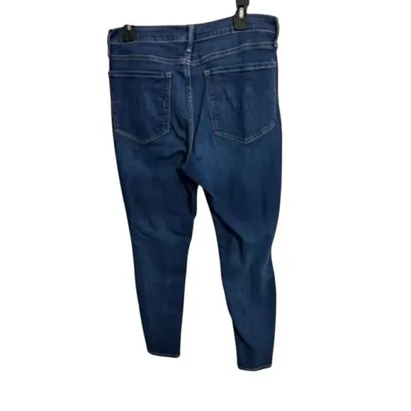 Old Navy Rockstar High Rise Super Skinny Jeans with Secret Slim Pockets - Picture 2 of 4